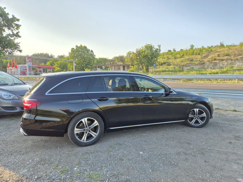 Mercedes-Benz E 220 LED/360 /AMBIENTNO/, снимка 3 - Автомобили и джипове - 45683130