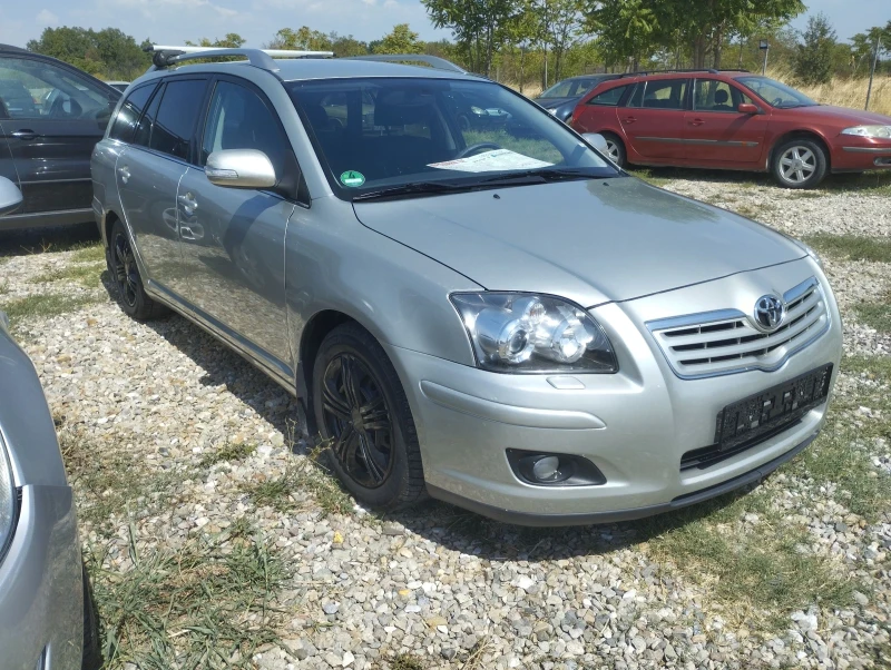 Toyota Avensis 2.0, снимка 4 - Автомобили и джипове - 47498538