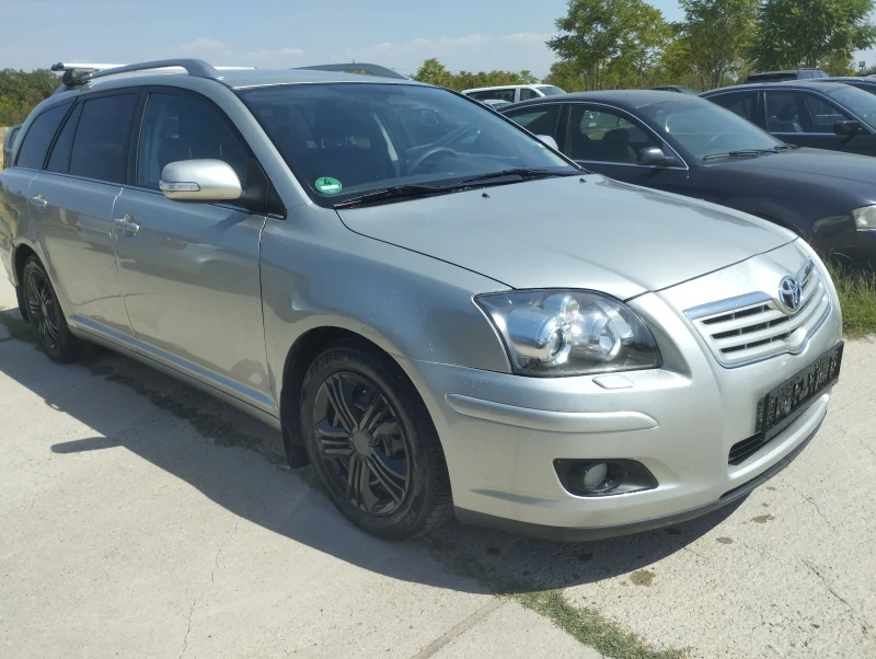 Toyota Avensis 2.0, снимка 12 - Автомобили и джипове - 47498538