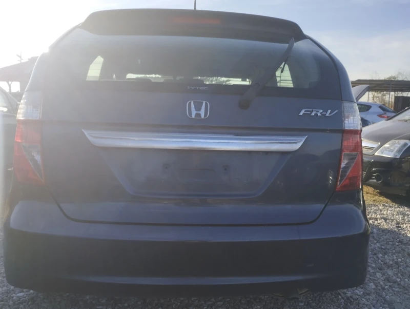 Honda Fr-v 2.0, снимка 11 - Автомобили и джипове - 48112137