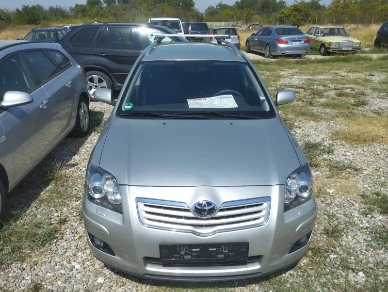 Toyota Avensis 2.0, снимка 1 - Автомобили и джипове - 47498538