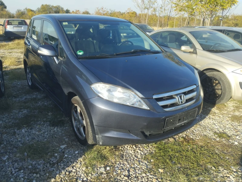 Honda Fr-v 2.0, снимка 3 - Автомобили и джипове - 48112137