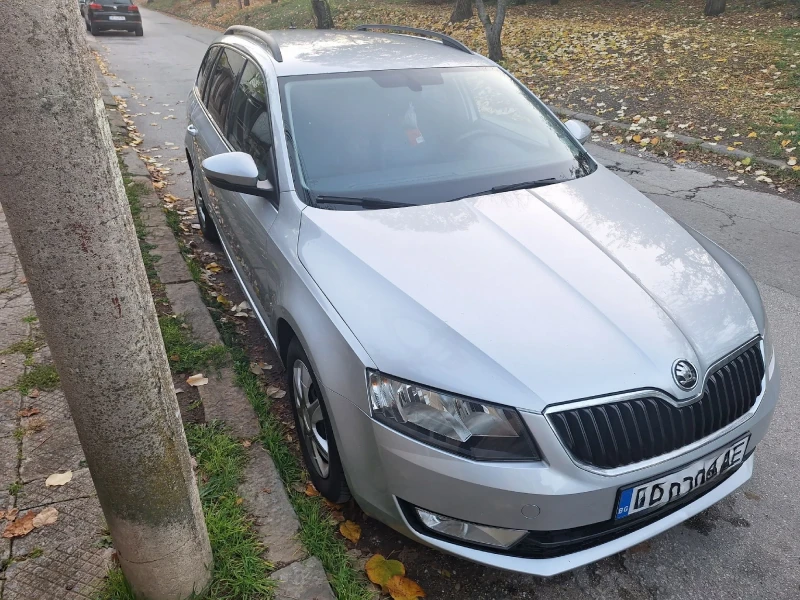 Skoda Octavia 1.4G-tec Нави+ Кожа, снимка 3 - Автомобили и джипове - 48808650