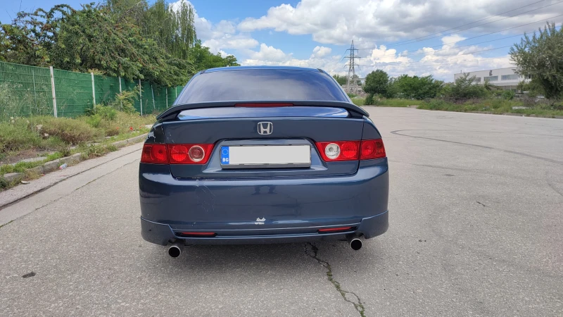 Honda Accord 2.0 i-VTEC, снимка 6 - Автомобили и джипове - 49197739