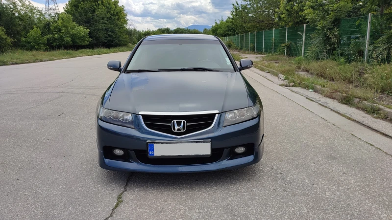 Honda Accord 2.0 i-VTEC, снимка 10 - Автомобили и джипове - 49197739