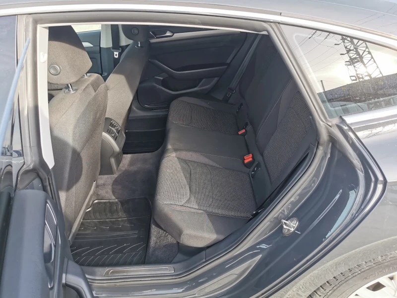 VW Arteon 2, 0TDI, 150к.с., снимка 11 - Автомобили и джипове - 49270483