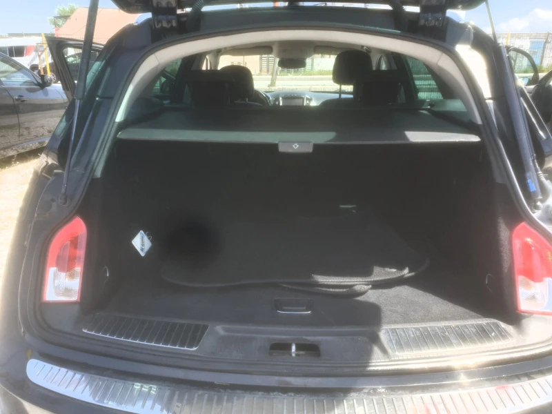 Opel Insignia 2.0CDTI DIGITAL FULL, снимка 13 - Автомобили и джипове - 50015848