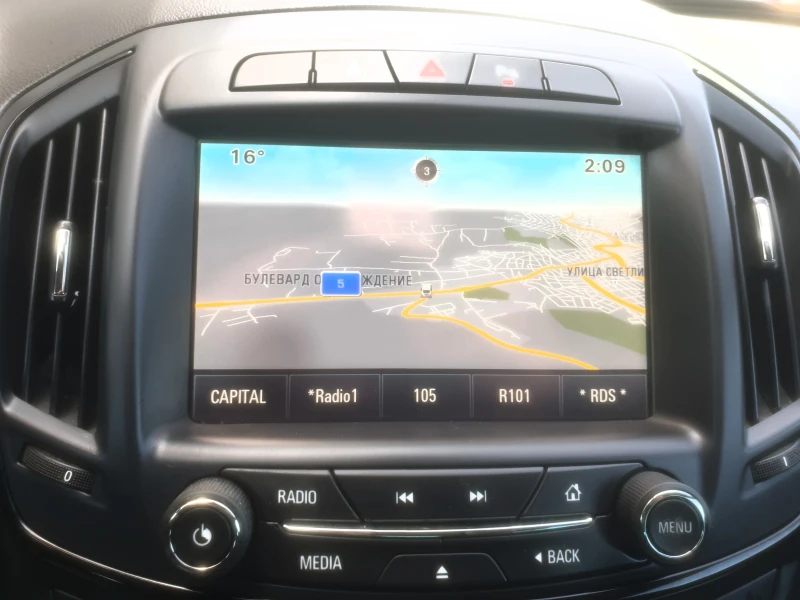 Opel Insignia 2.0CDTI DIGITAL FULL, снимка 10 - Автомобили и джипове - 50015848