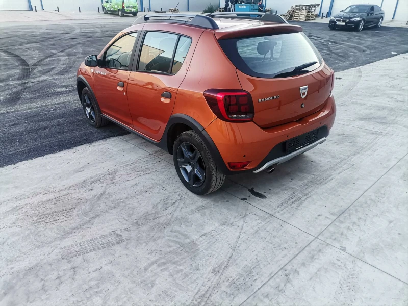 Dacia Sandero STEPWAY 0, 9 90 к.с. SWISS КАМЕРА, снимка 3 - Автомобили и джипове - 51691286
