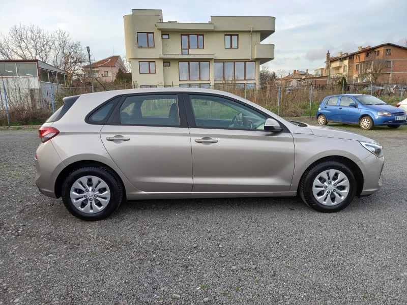 Hyundai I30 45000км., снимка 3 - Автомобили и джипове - 52654697