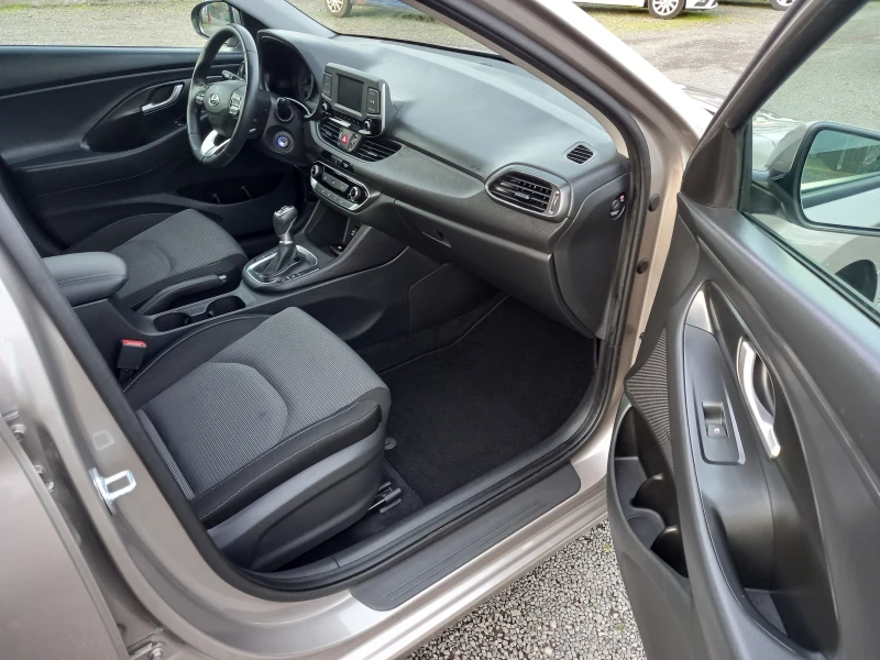 Hyundai I30 45000км., снимка 9 - Автомобили и джипове - 52654697