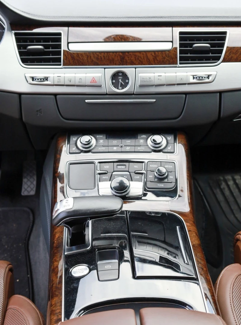 Audi A8 4.0V8* BOSE* РЕАЛНИ КМ!* ПЕРФЕКТНА, снимка 12 - Автомобили и джипове - 53462795
