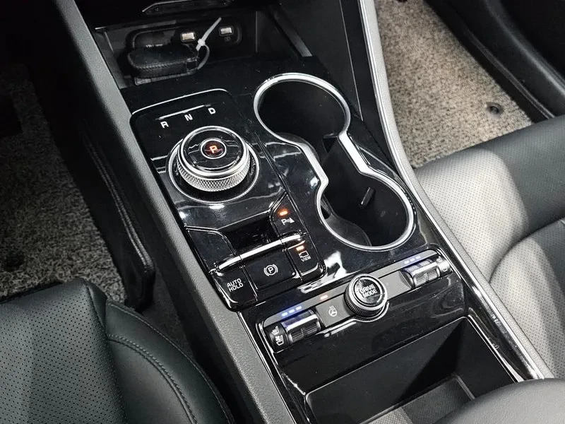 Kia K5 HYBRID, снимка 9 - Автомобили и джипове - 55559138