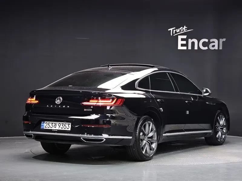 VW Arteon  2.0 Tdi Prestige 4Motion, снимка 2 - Автомобили и джипове - 56521140