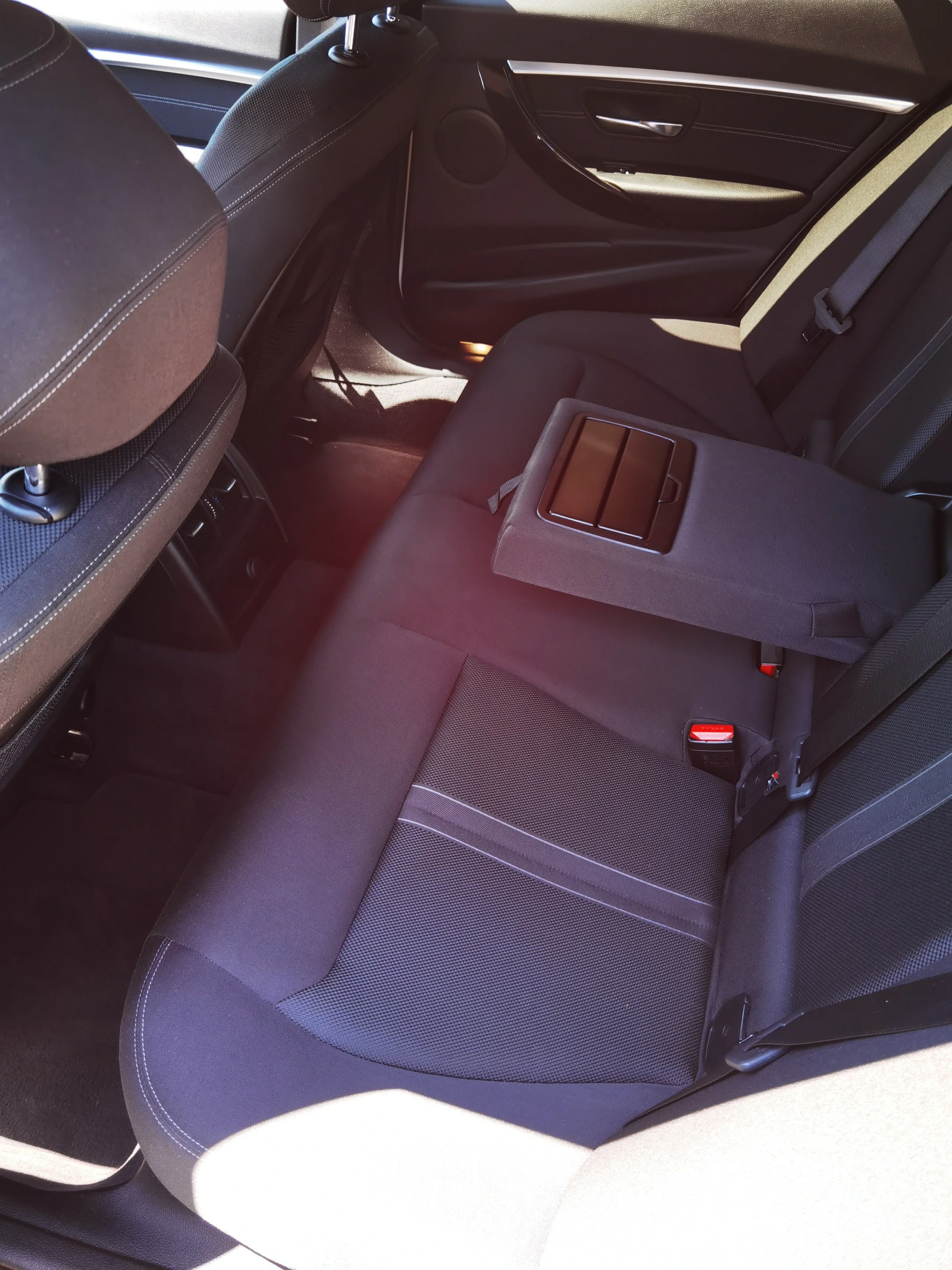 BMW 320 XDrive SportLine | Mobile.bg   11