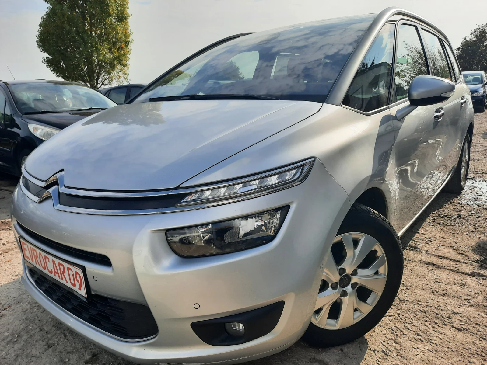 Citroen C4 Picasso 2015та 1.6i 7места! - изображение 6