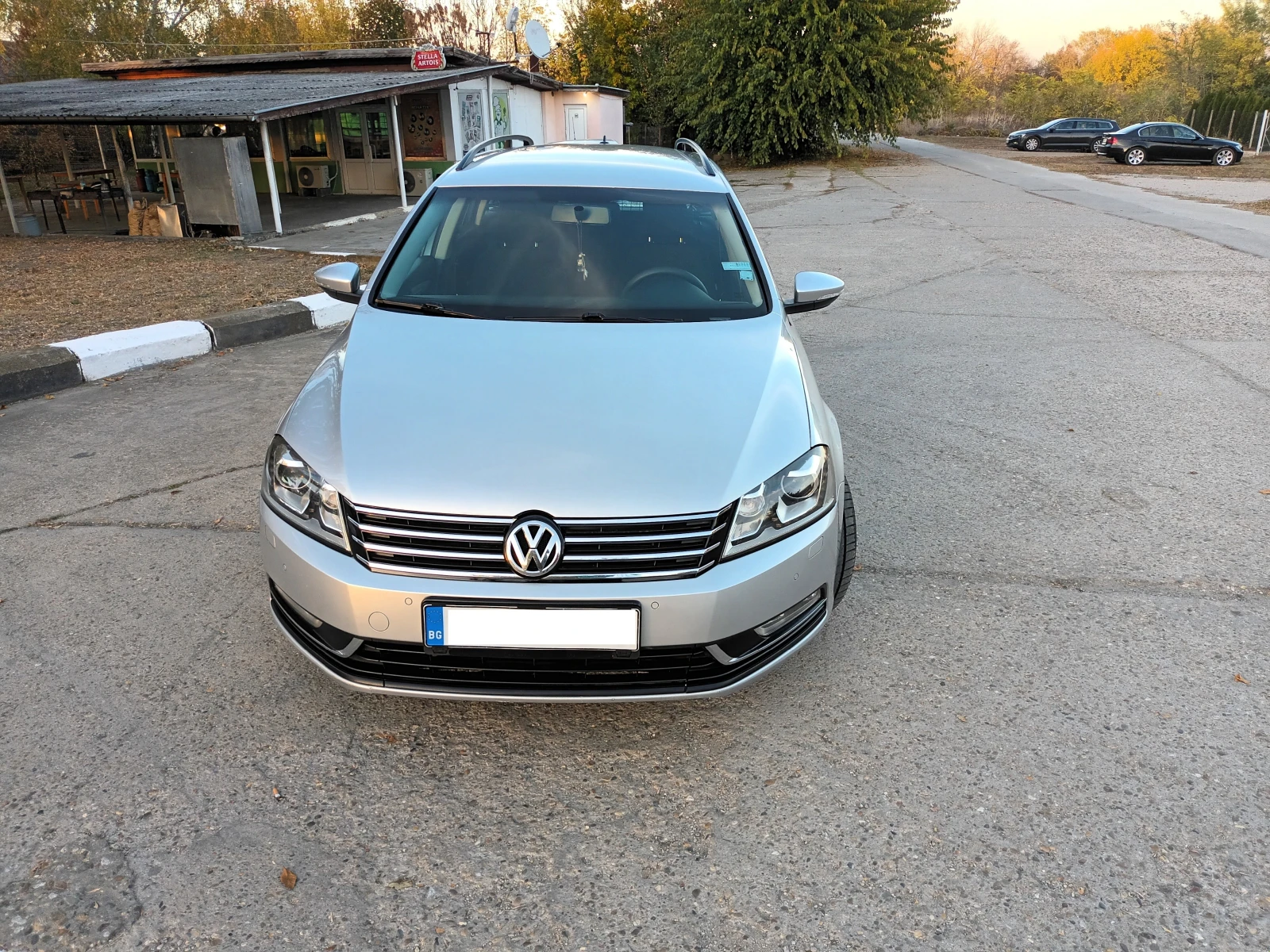 VW Passat - [1] 