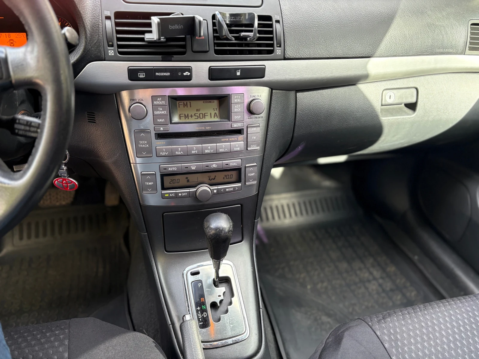 Toyota Avensis  - изображение 9