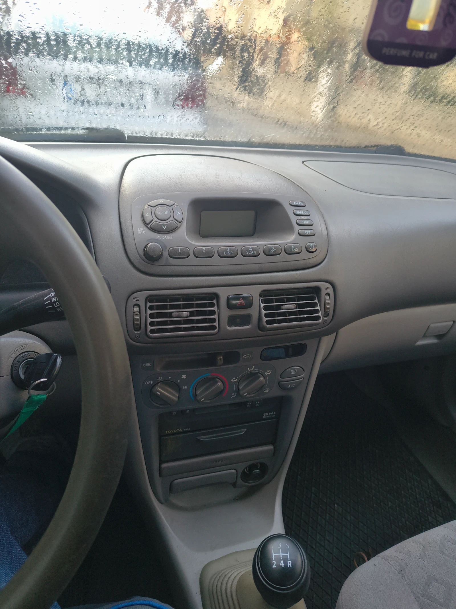 Toyota Corolla  - изображение 10