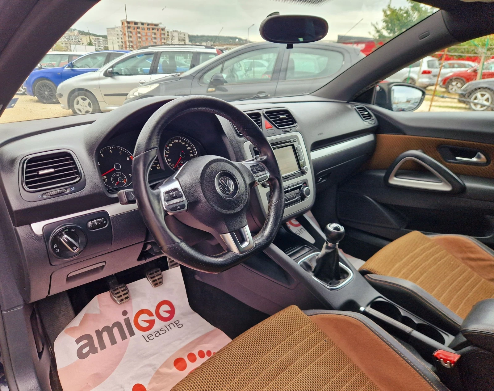 VW Scirocco Регистриран / Обслужен / Лизинг / Бартер  - изображение 10