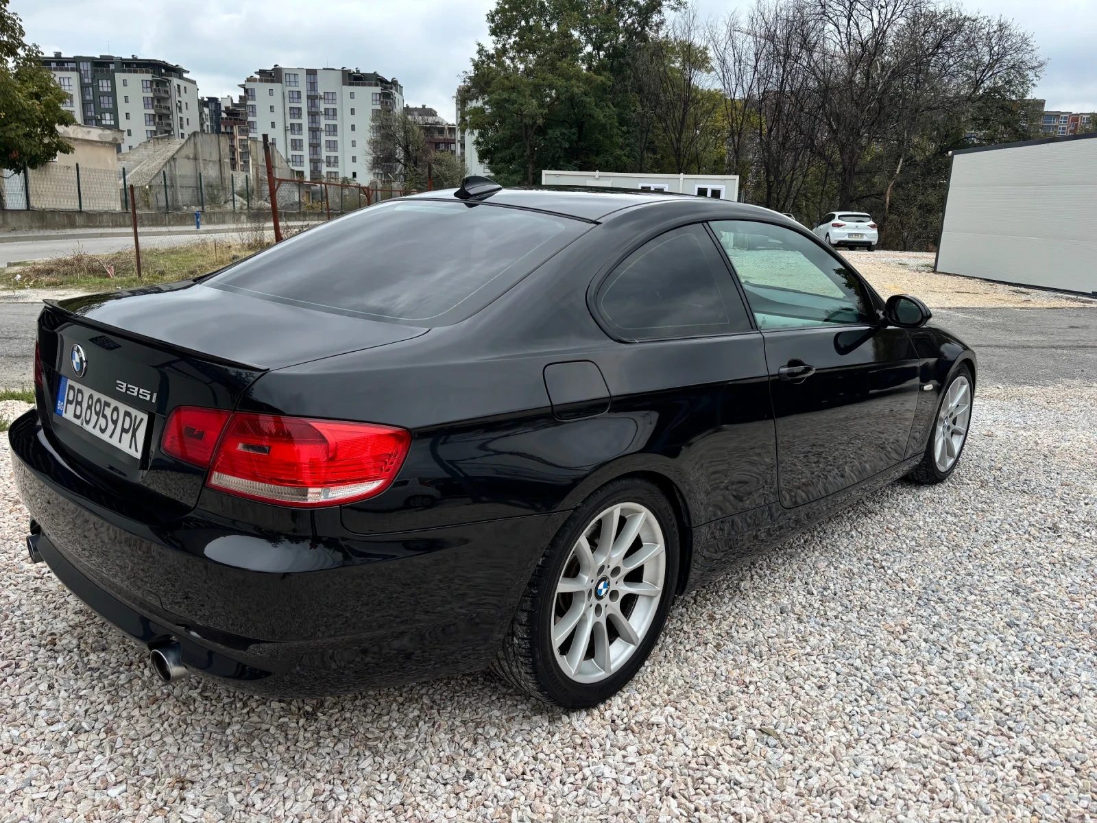 BMW 335  - изображение 3
