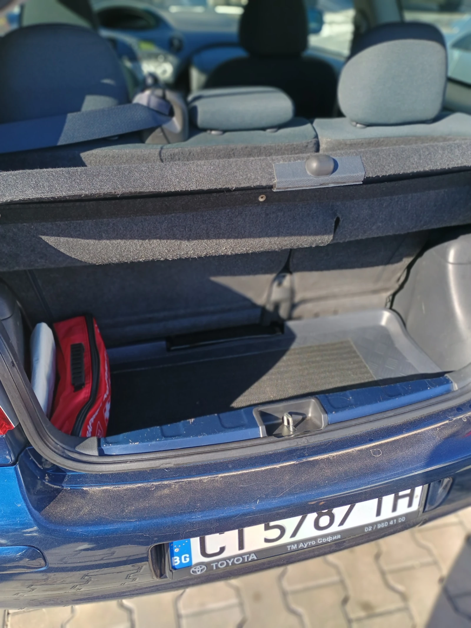 Toyota Yaris 1300 - изображение 5