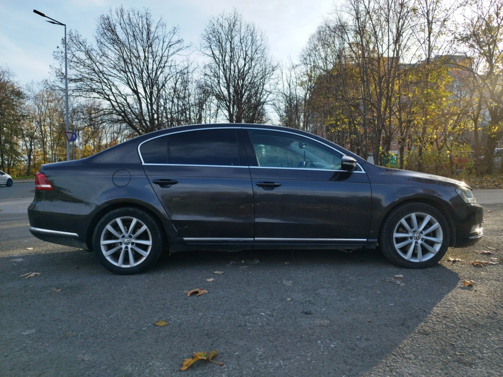 VW Passat 2.0 TDI 170 кс Highline, снимка 5 - Автомобили и джипове - 53879778