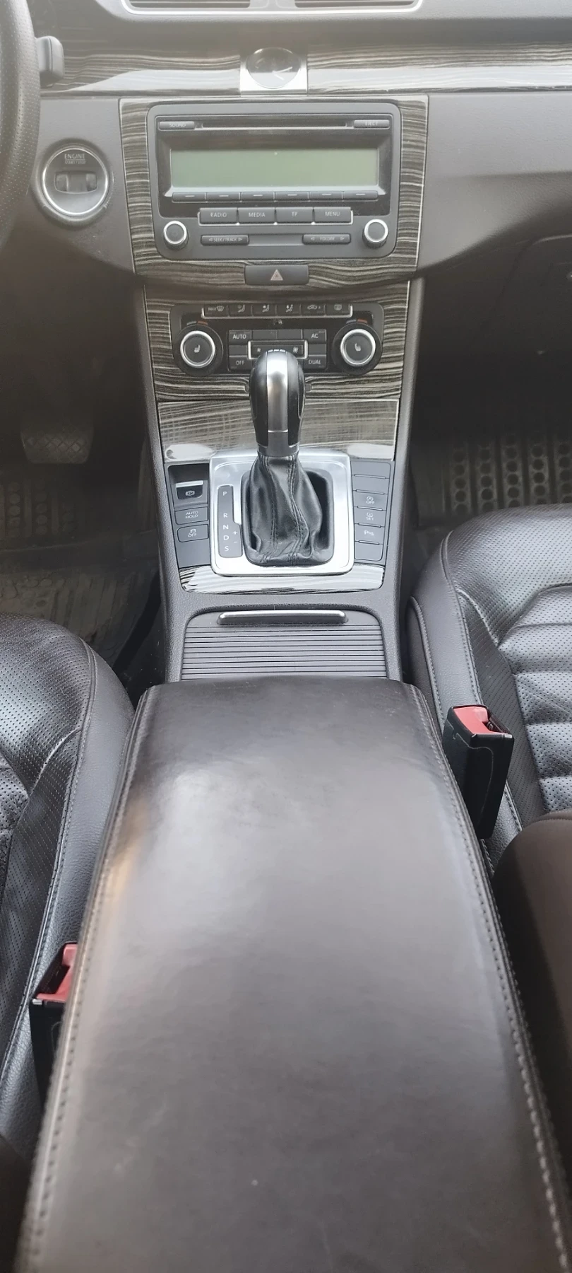 VW Passat 2.0 TDI 170 кс Highline, снимка 15 - Автомобили и джипове - 53879778