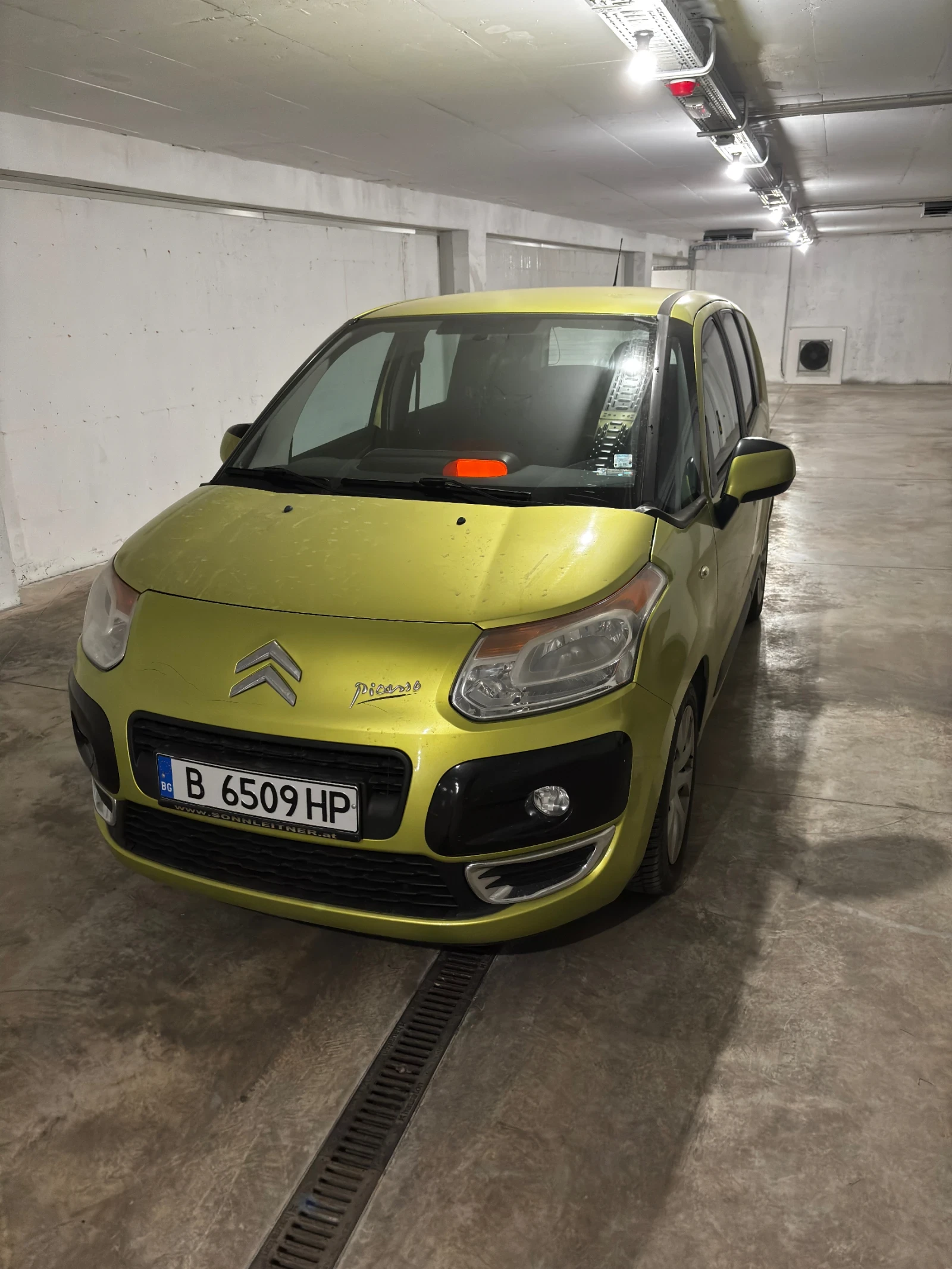 Citroen C3 Picasso 1.4i, снимка 2 - Автомобили и джипове - 54041975