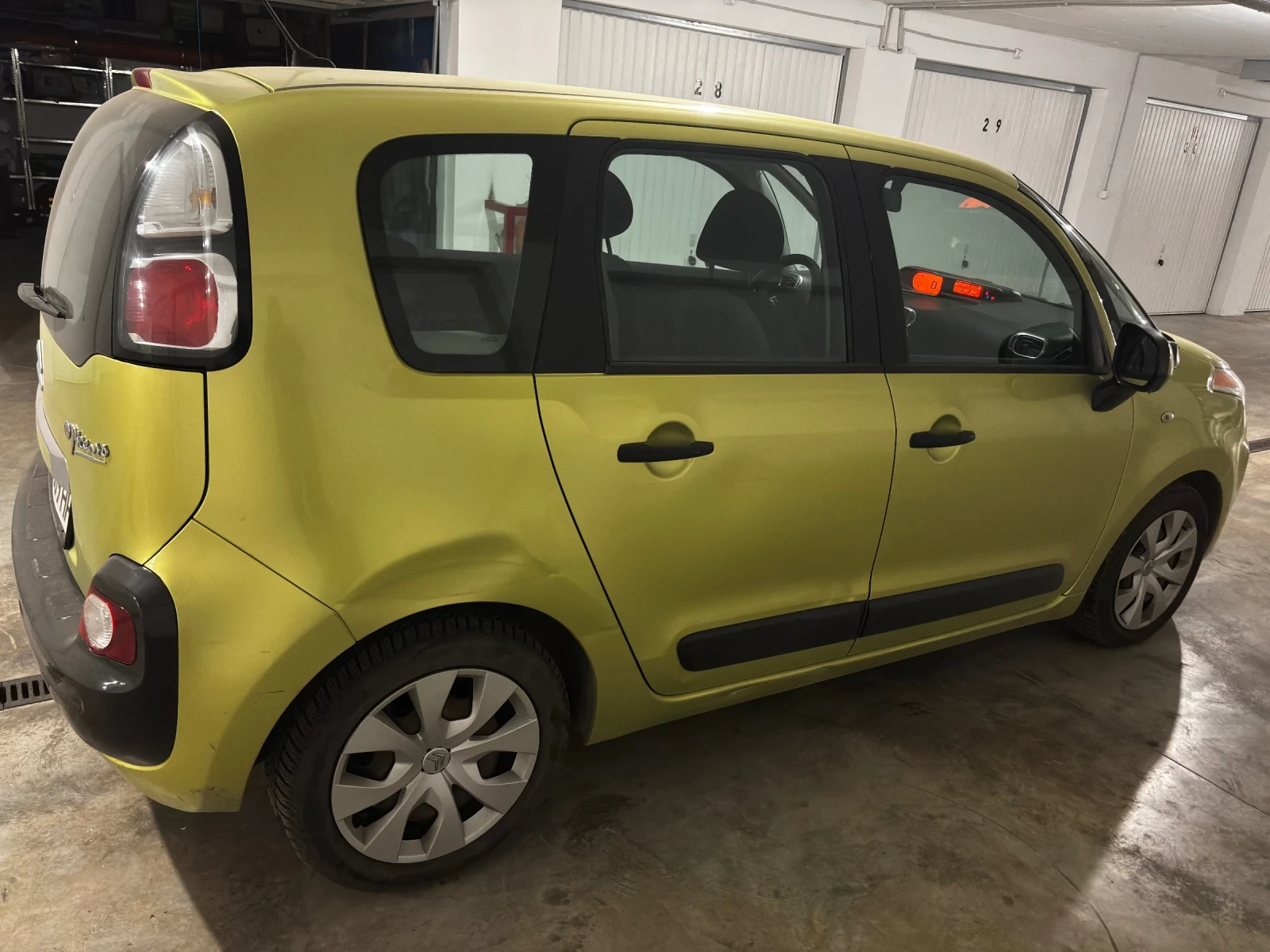 Citroen C3 Picasso 1.4i, снимка 5 - Автомобили и джипове - 54041975