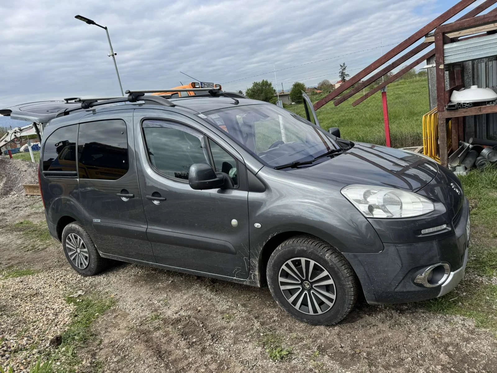 Peugeot Partner Tepee, снимка 3 - Автомобили и джипове - 54386717
