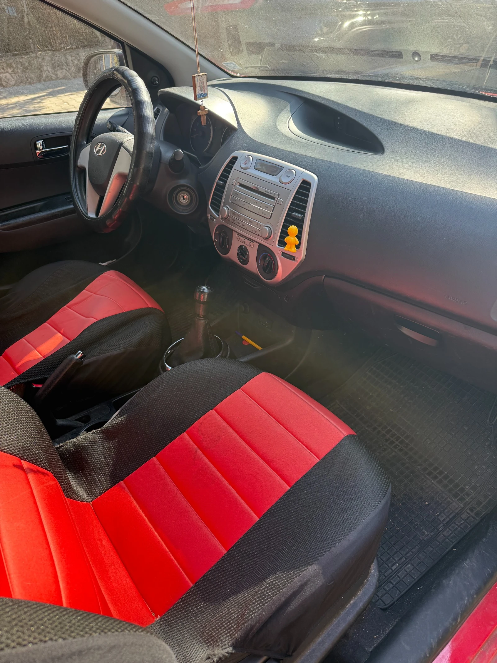 Hyundai I20, снимка 6 - Автомобили и джипове - 54795227