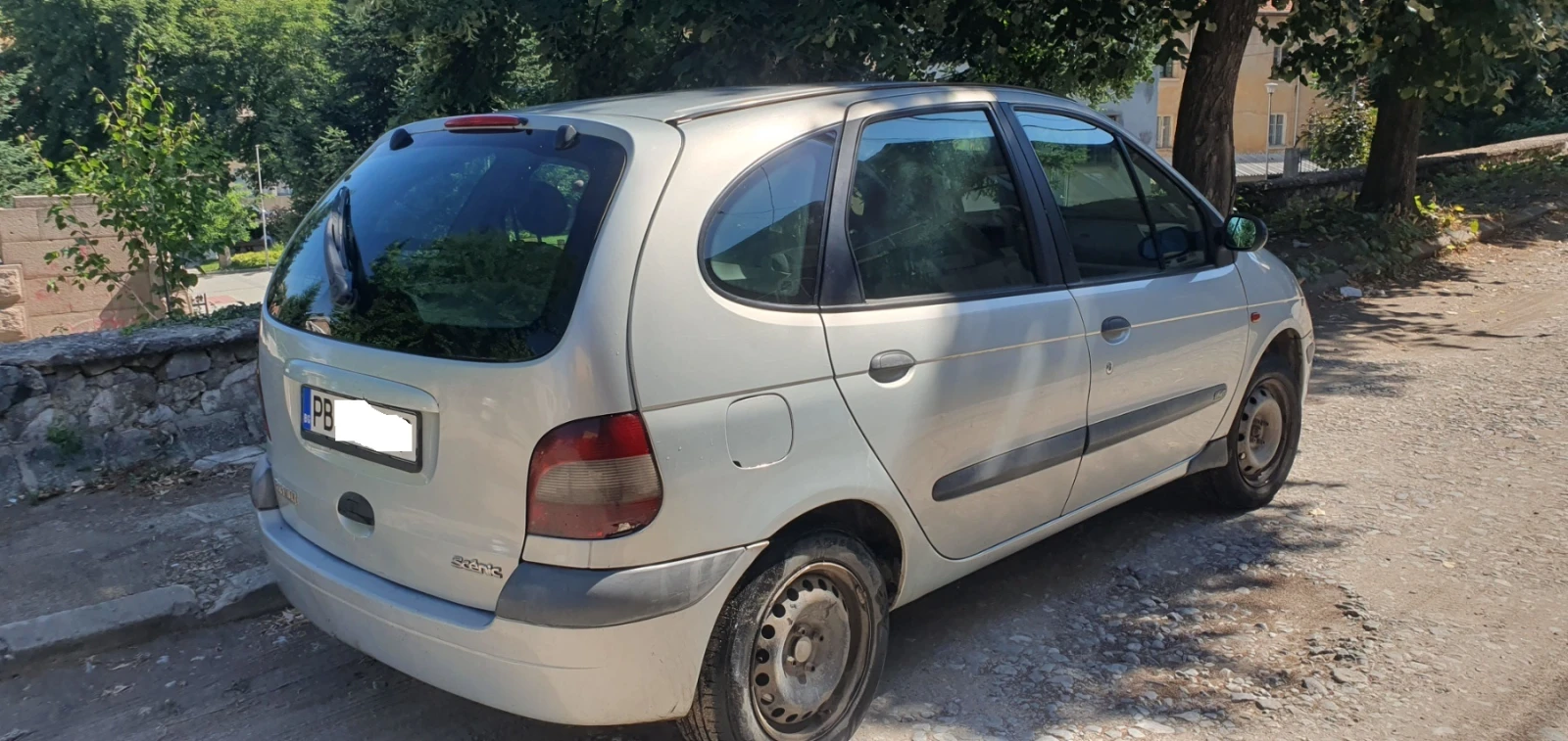 Renault Megane Сценик , снимка 10 - Автомобили и джипове - 55500508