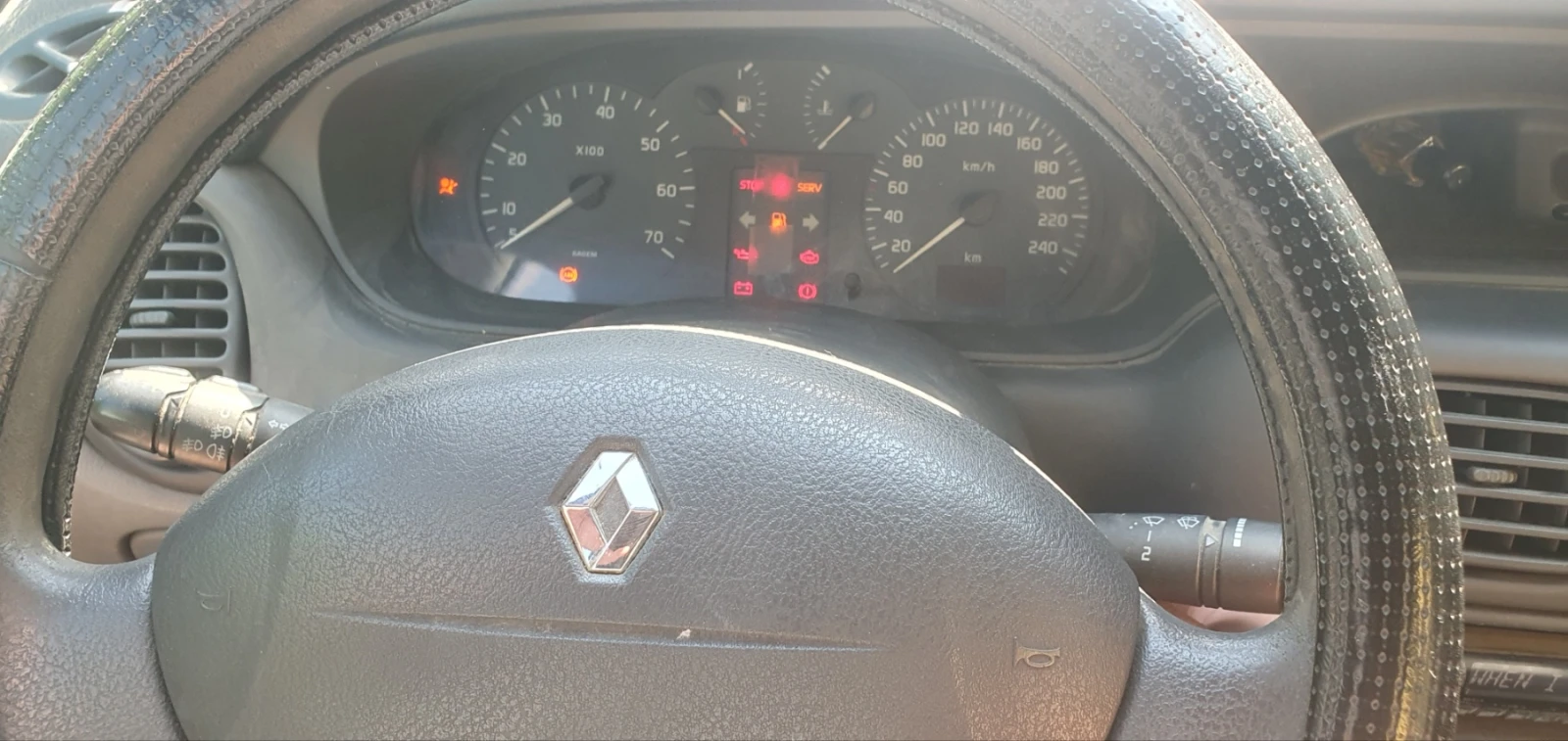Renault Megane Сценик , снимка 9 - Автомобили и джипове - 55500508