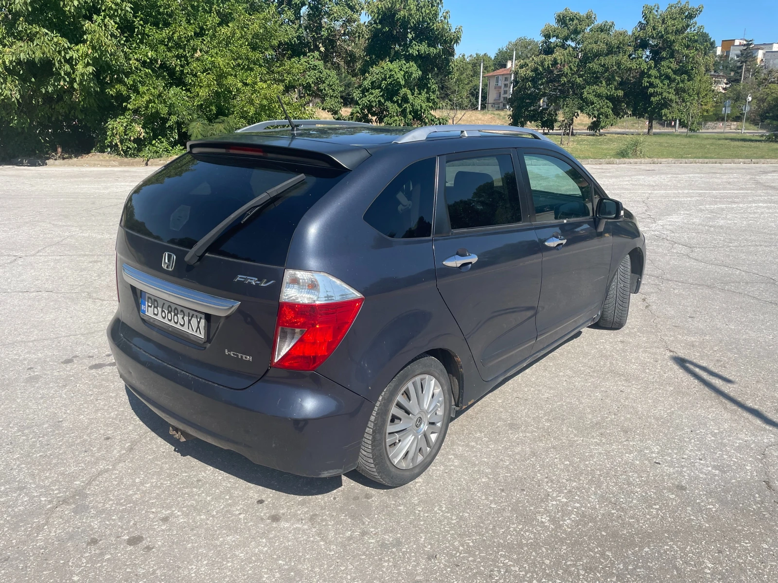 Honda Fr-v 6 местен, снимка 4 - Автомобили и джипове - 55532755