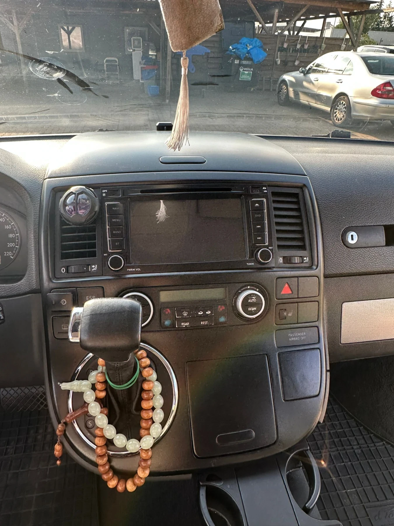 VW Multivan, снимка 13 - Автомобили и джипове - 55621688