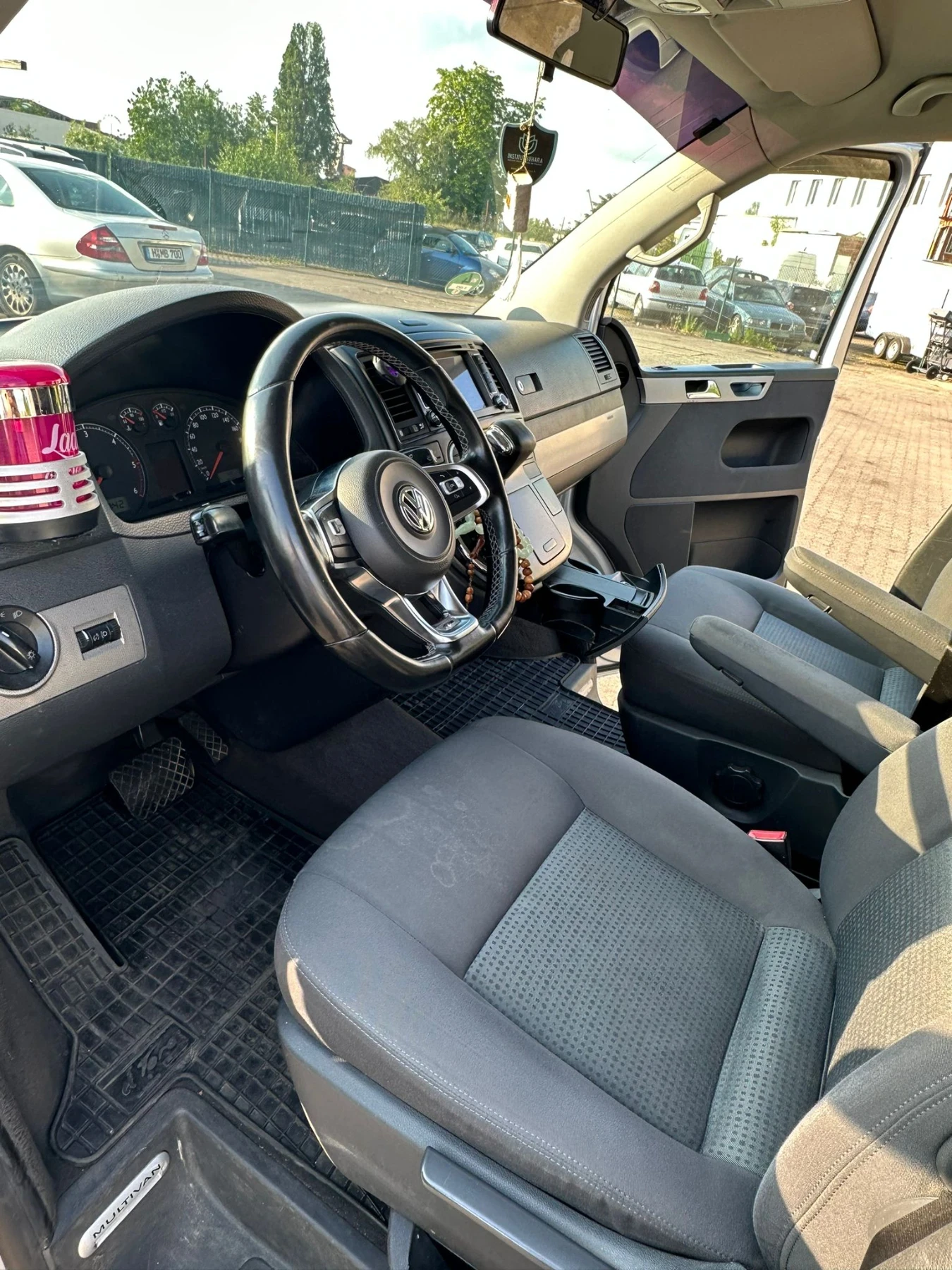 VW Multivan, снимка 7 - Автомобили и джипове - 55621688