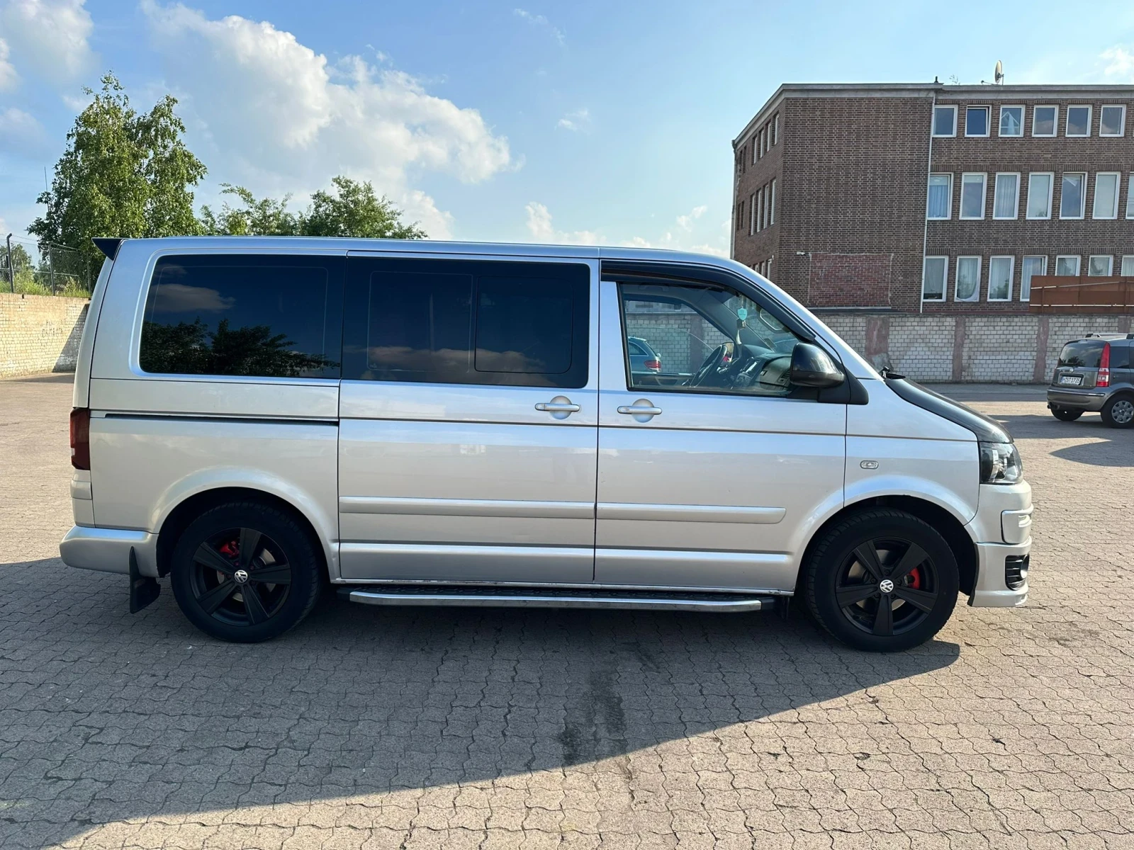 VW Multivan, снимка 11 - Автомобили и джипове - 55621688