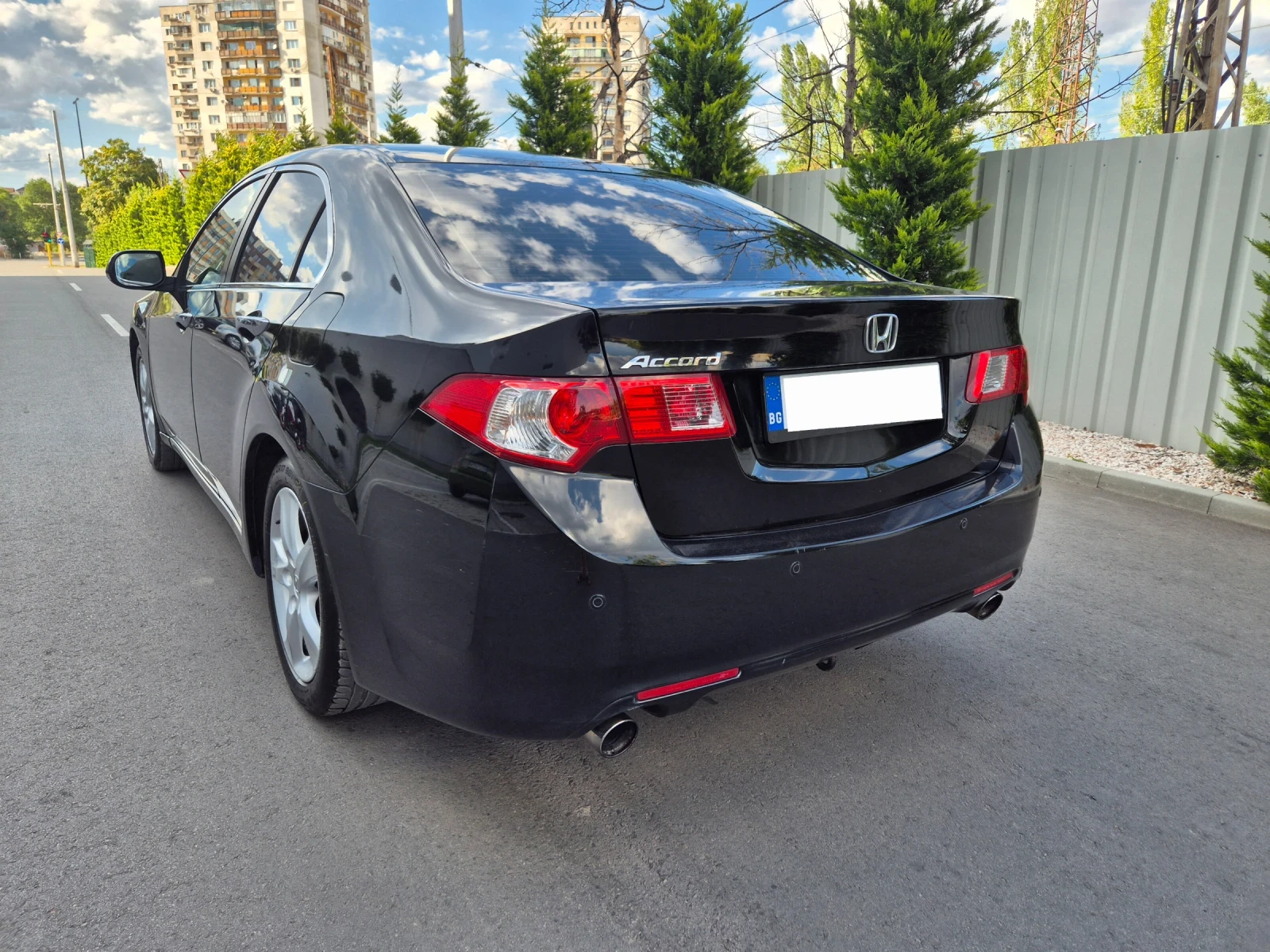 Honda Accord 2.4 АВТОМАТ* EXECUTIVE* СЕРВИЗНА ИСТОРИЯ , снимка 4 - Автомобили и джипове - 55959166