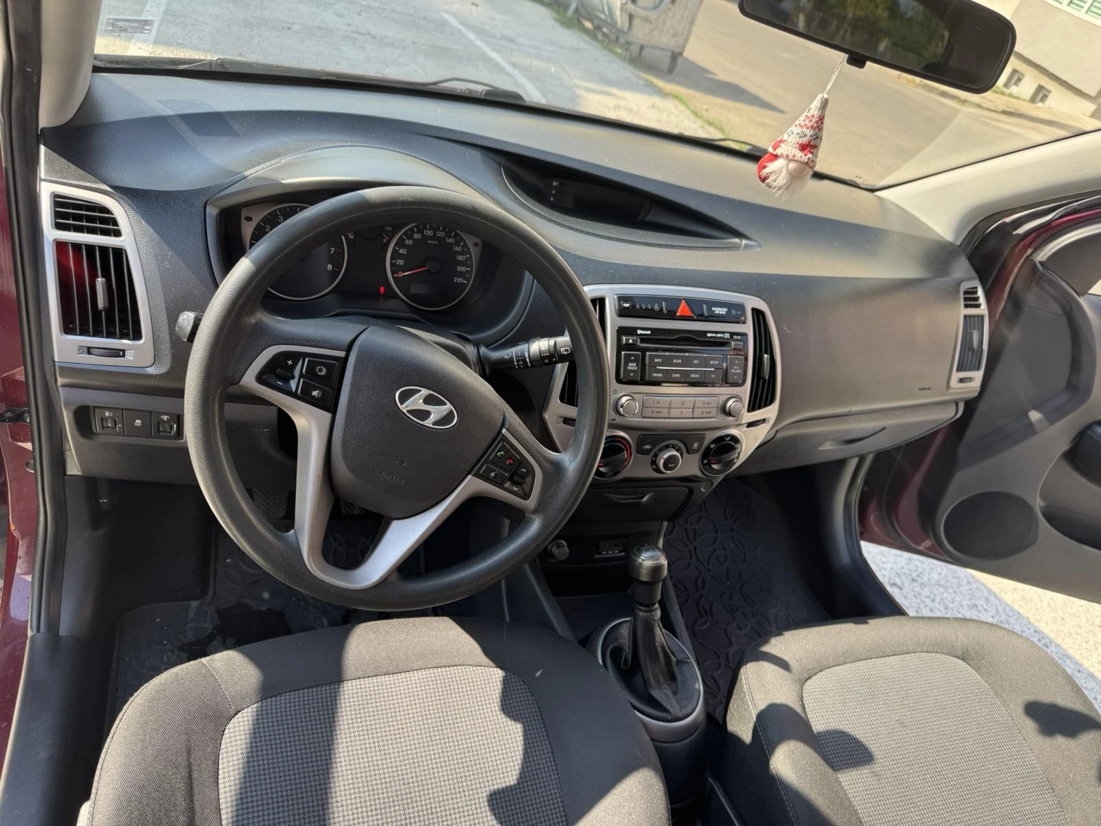 Hyundai I20, снимка 7 - Автомобили и джипове - 56016552