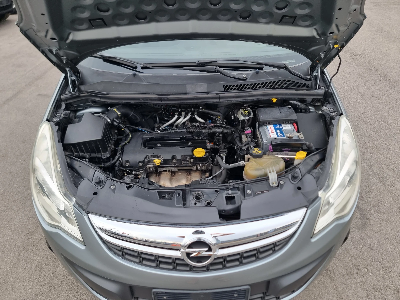 Opel Corsa 1.2I GAS, снимка 17 - Автомобили и джипове - 56171804