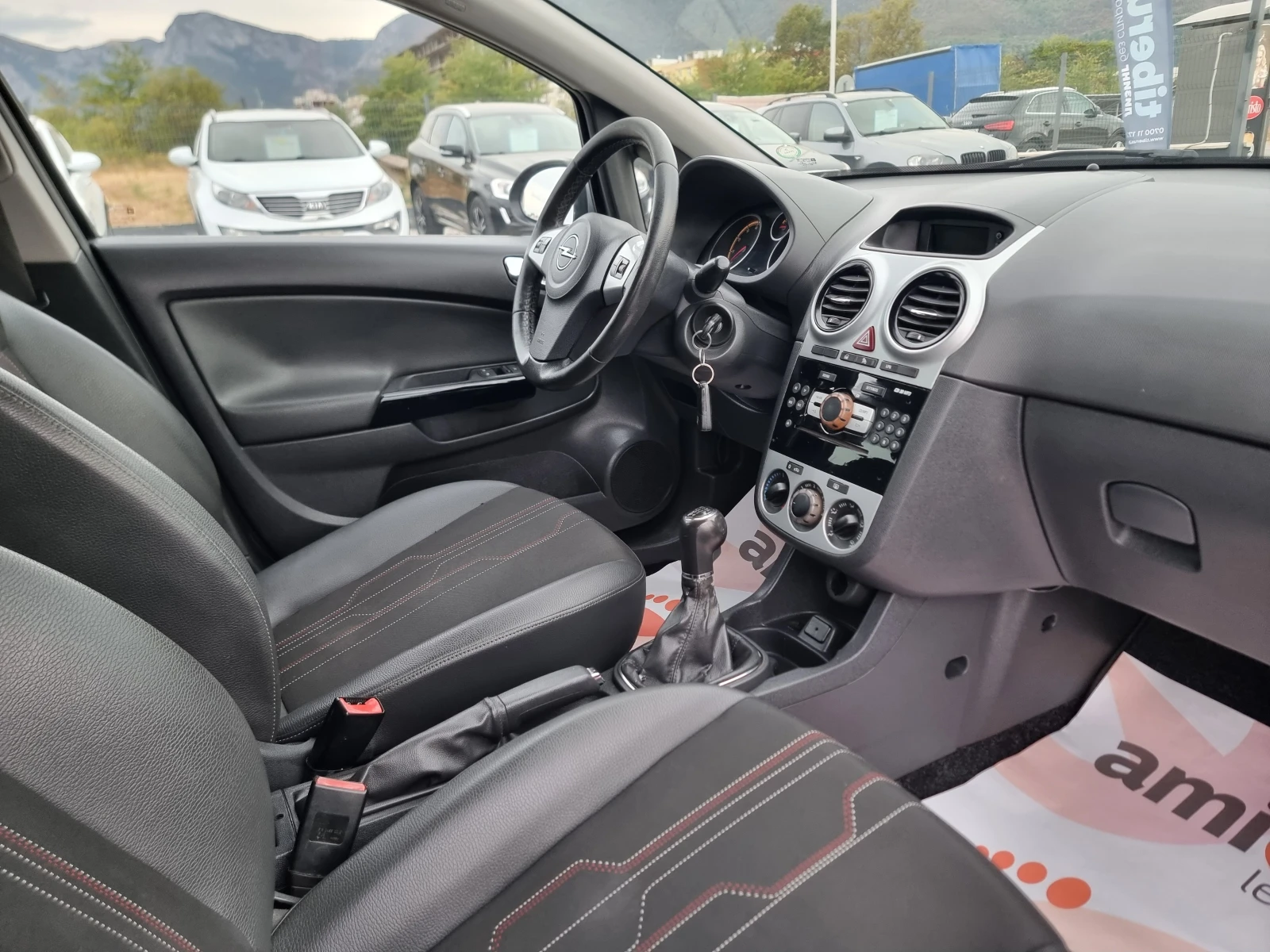 Opel Corsa 1.2I GAS, снимка 16 - Автомобили и джипове - 56171804