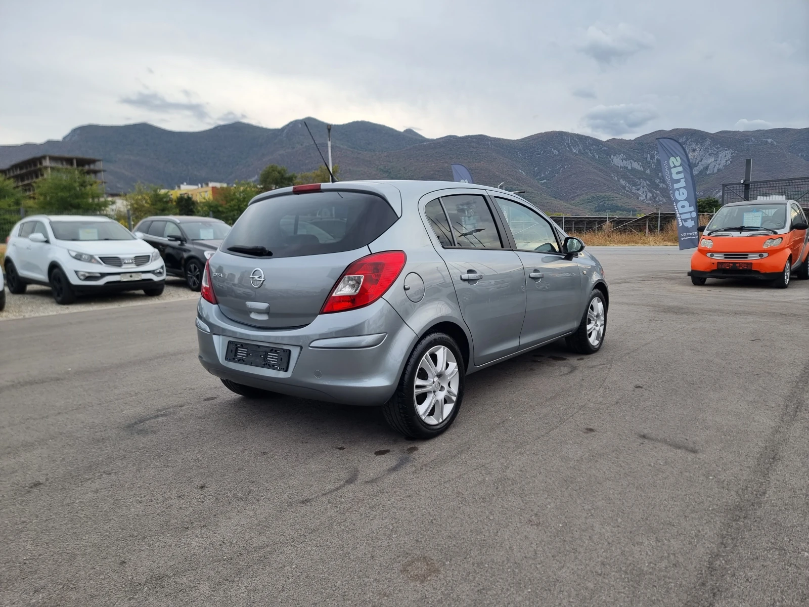 Opel Corsa 1.2I GAS, снимка 7 - Автомобили и джипове - 56171804
