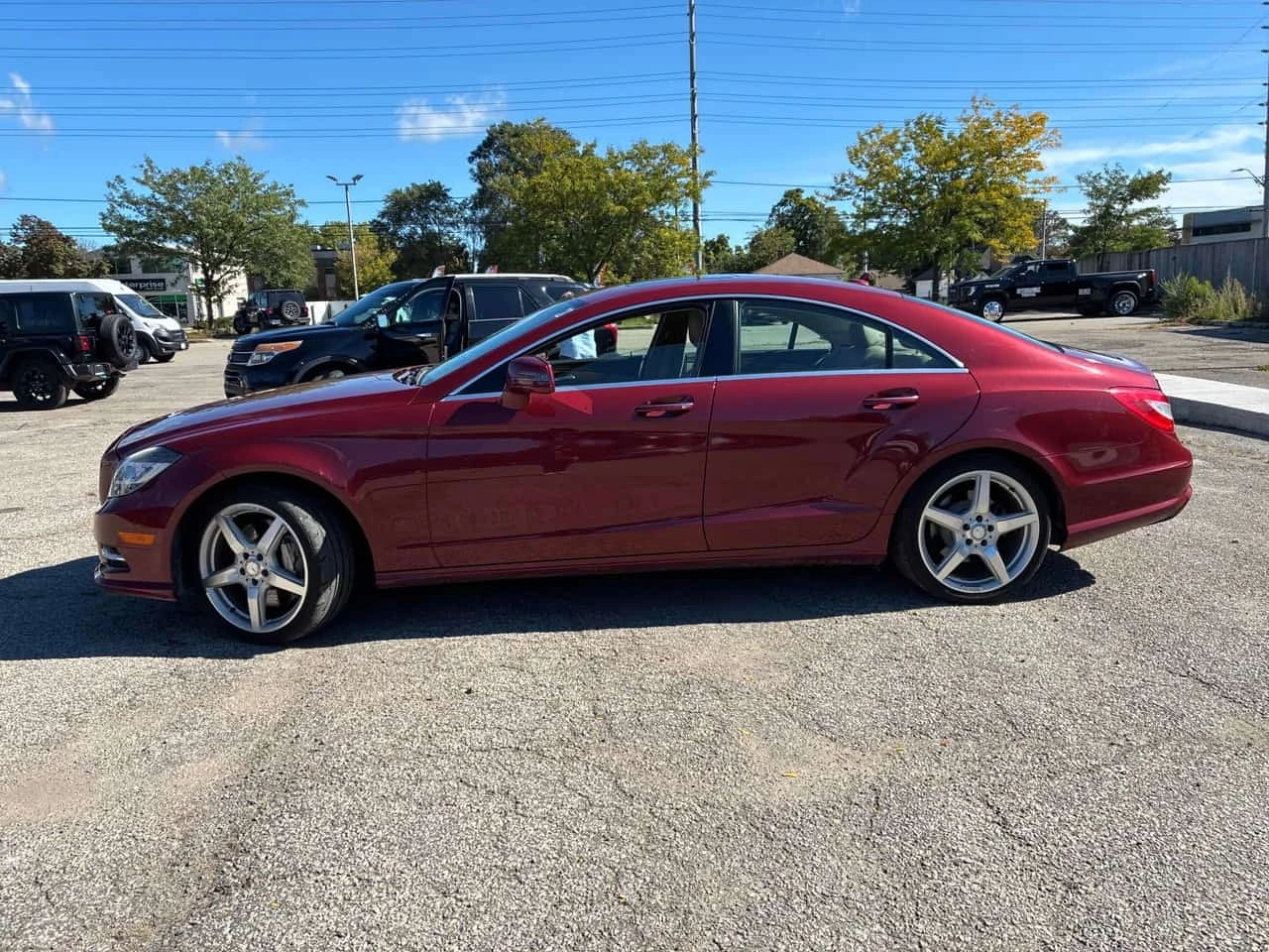 Mercedes-Benz CLS 550 CARFAX * АВТОКРЕДИТ БЕЗ ПЪРВОНАЧАЛНА ВНОСКА* , снимка 2 - Автомобили и джипове - 56214264