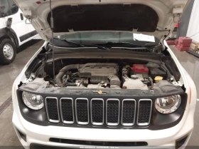 Jeep Renegade 1.3l Latitude 4X4, снимка 10