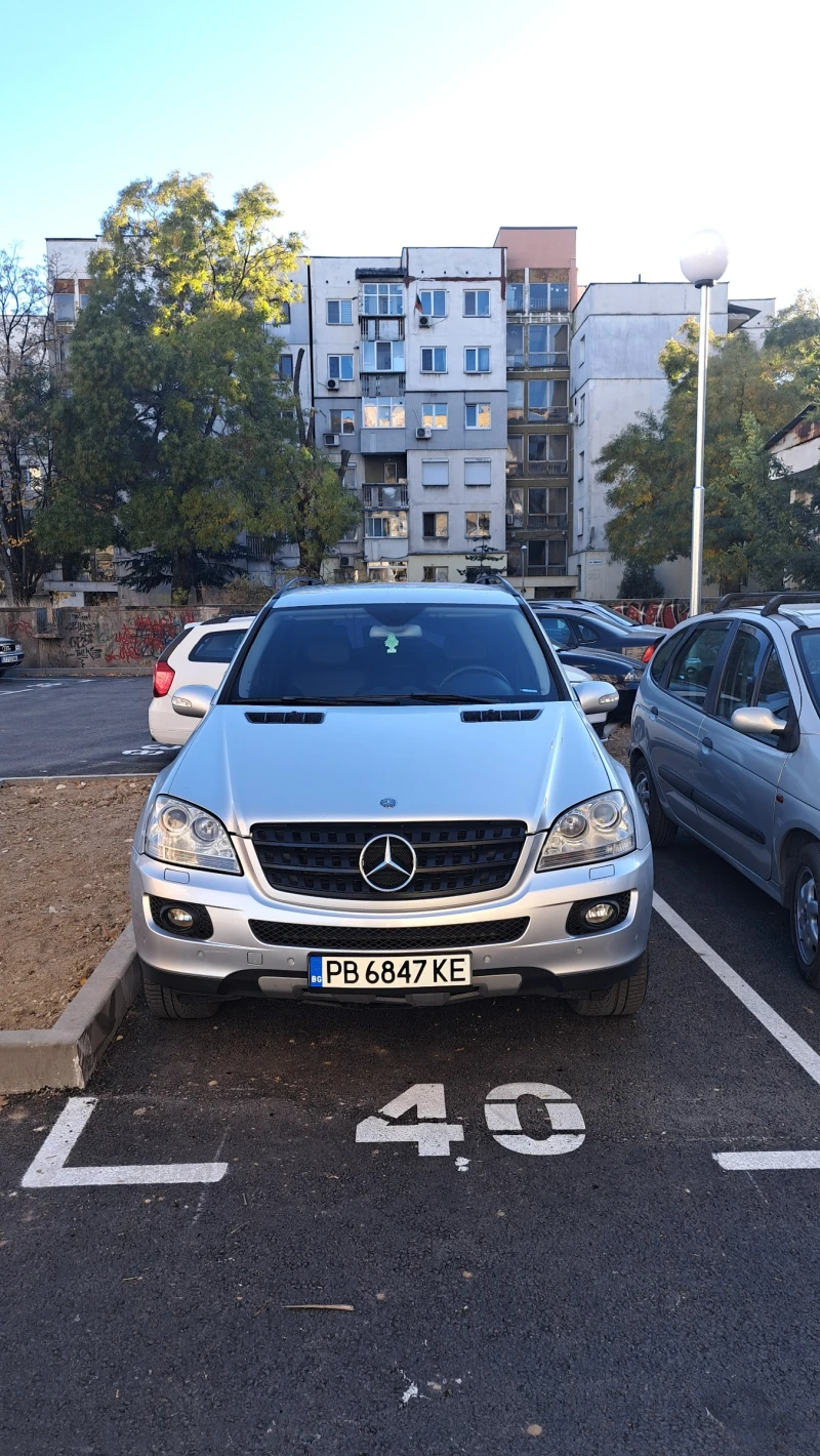 Mercedes-Benz ML 320, снимка 1 - Автомобили и джипове - 48080358