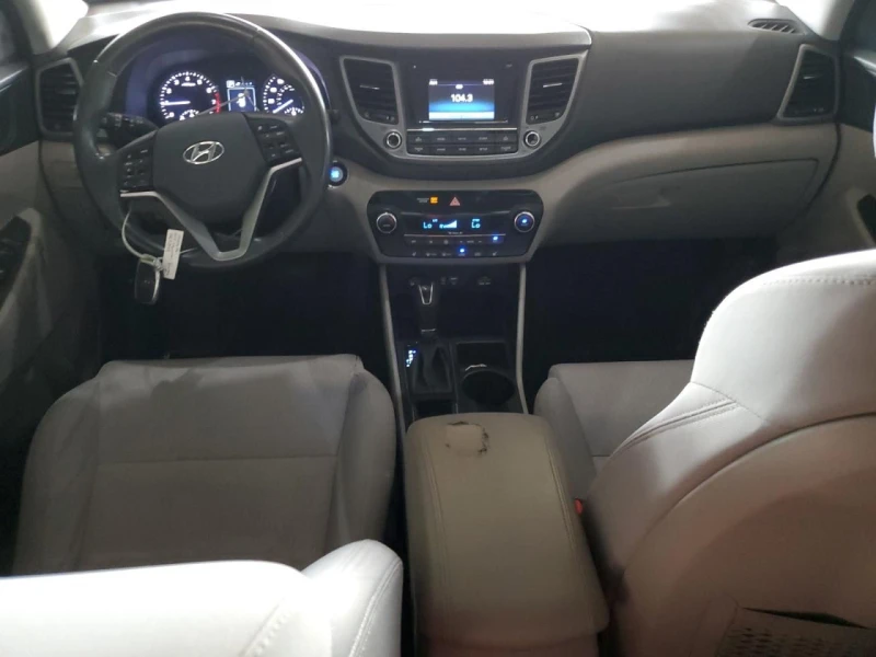 Hyundai Tucson, снимка 8 - Автомобили и джипове - 53153431