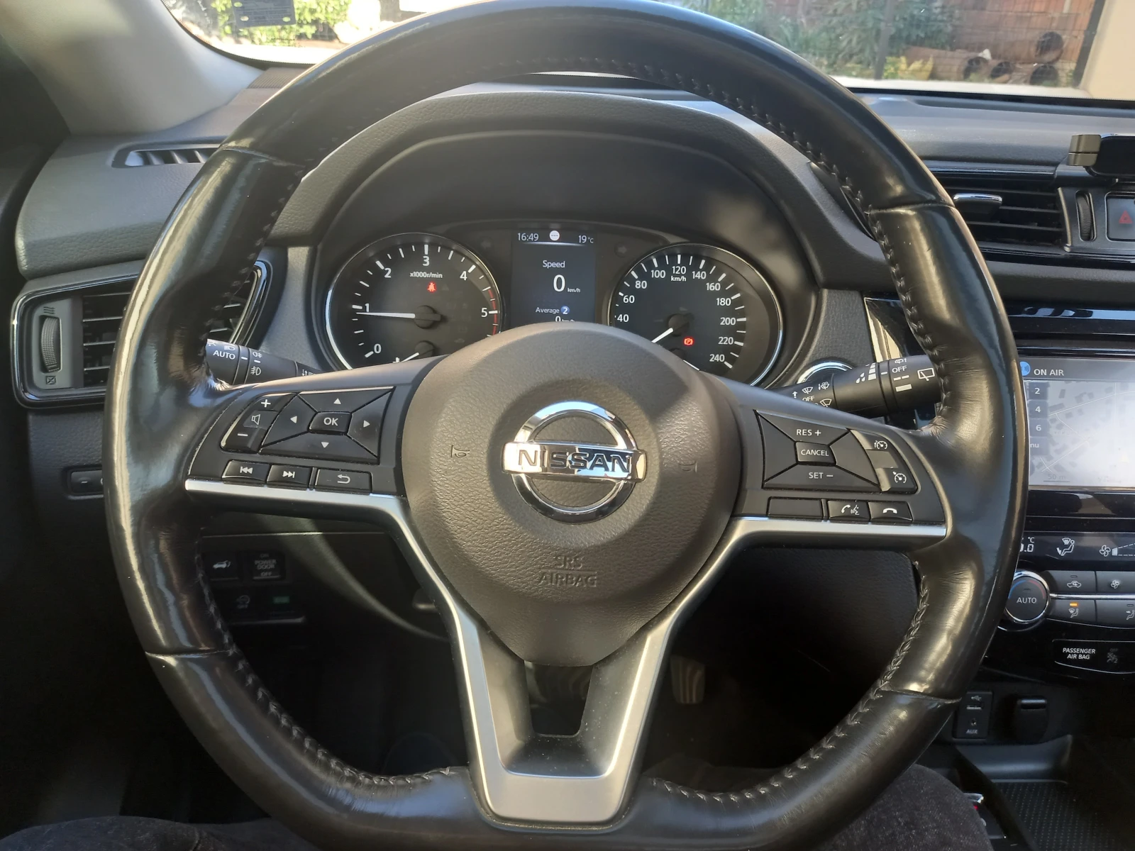 Nissan X-trail 1ви собственик, снимка 13 - Автомобили и джипове - 53744152