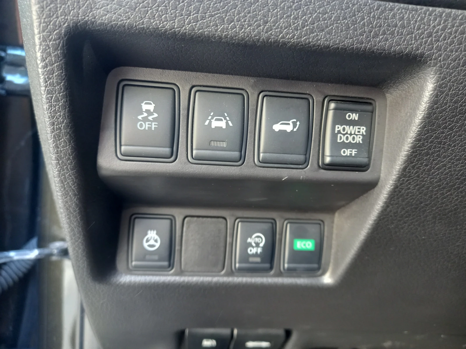 Nissan X-trail 1ви собственик, снимка 11 - Автомобили и джипове - 53744152