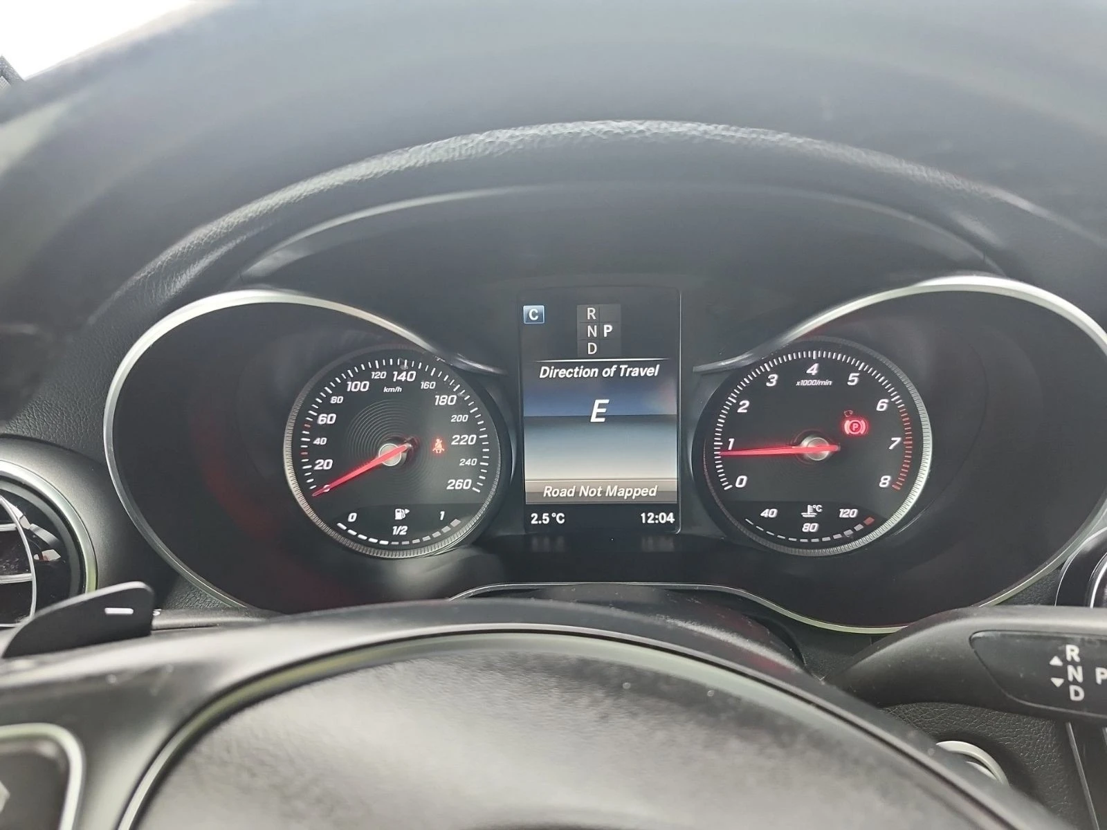 Mercedes-Benz GLC 300 4MATIC С РЕГИСТРАЦИЯ & АВТО КРЕДИТ , снимка 8 - Автомобили и джипове - 54065378